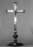 Croix d'autel, église Notre-Dame de la Tronchaye (Rochefort-en-Terre)