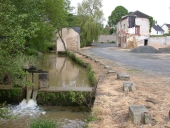 Tannerie Allouët, actuellement ateliers municipaux, près du Moulin de Caulnes (Caulnes)
