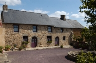 Les maisons et les fermes sur la commune d'Andouillé-Neuville