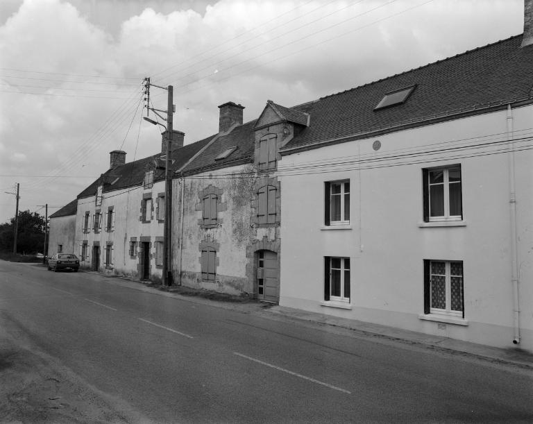 Maison, Kerentreh ; pont de Noyalo (Theix fusionnée en Theix-Noyalo en 2016)