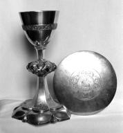 Calice, abbaye Notre-Dame, devenue haras (Langonnet)