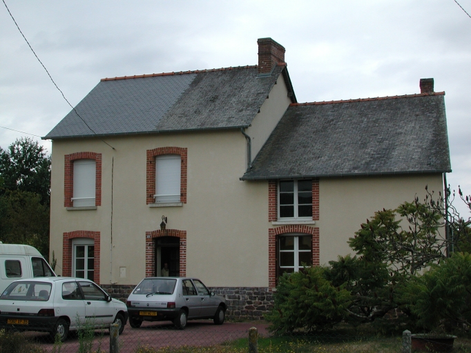 Maison, 25 rue de Clayes (Pleumeleuc)