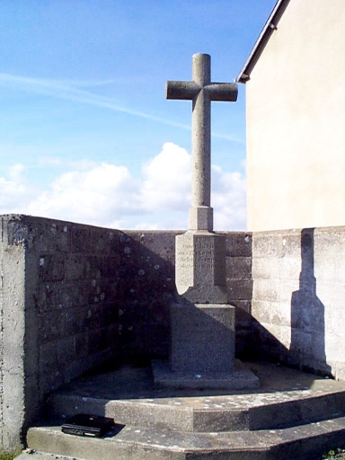 Croix de chemin, le Châtellier (Hirel)