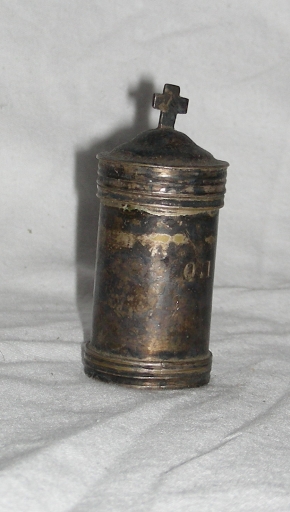 Ampoule à huile des malades 2