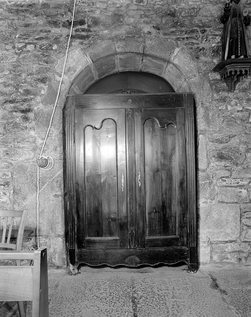 Armoire à linge, chapelle Saint-Nicolas (Roscoff)