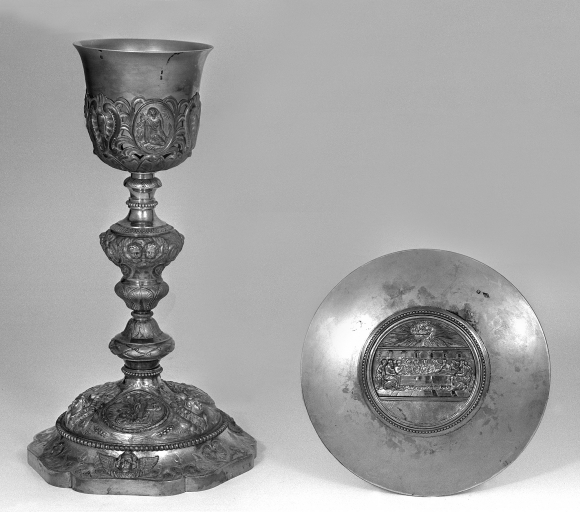 Calice, patène n° 3, rue Saint-Etienne (Jugon-les-Lacs fusionnée en Jugon-les-Lacs - Commune nouvelle en 2016)