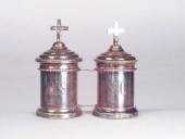 Ampoule à saint Chrême, coffret aux saintes huiles
