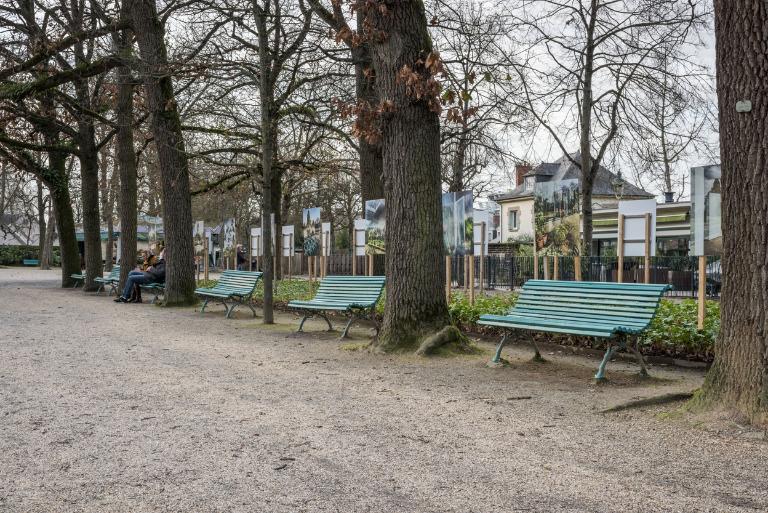 Mobilier de jardin et lampadaires, Parc du Thabor (Rennes)