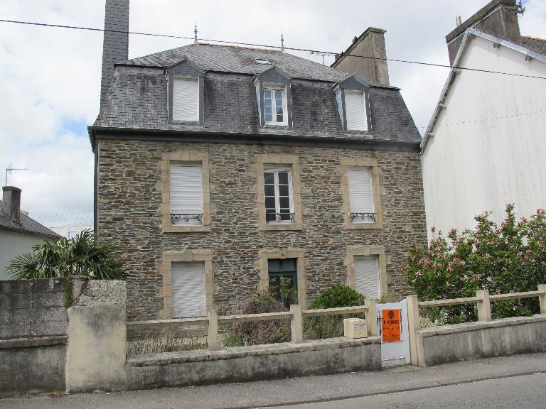 Rue Lacoste (Châteaulin) ; venelle Kerstrat (Châteaulin)