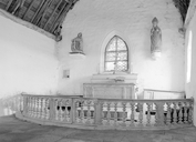 Clôture liturgique (table de communion), chapelle Saint-Armel (Meslan)