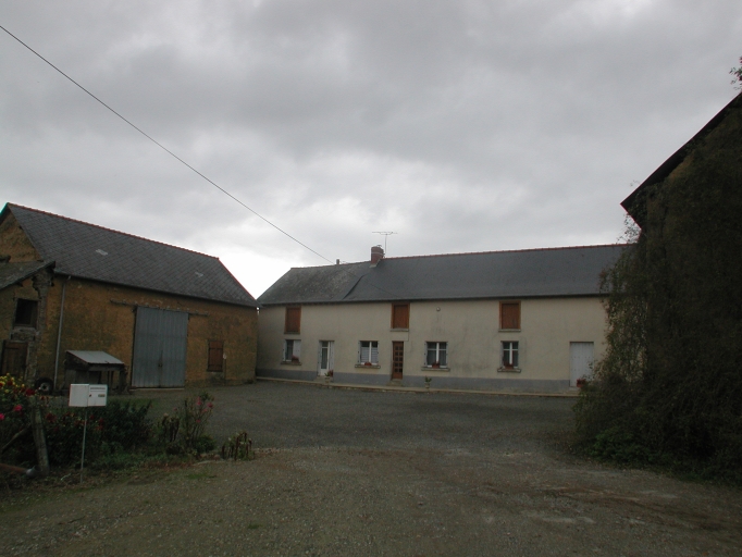 Ferme, Pouliche (La Mézière)