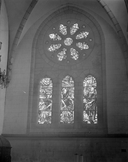 Verrière (3) : Vie du Christ et de la Vierge, saint Pierre et saint Paul, saint Germain, verrière à personnages, église paroissiale Saint Pierre (Plogastel-Saint-Germain)
