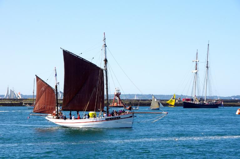 Bateau de pêche, langoustier dit La Belle-Étoile