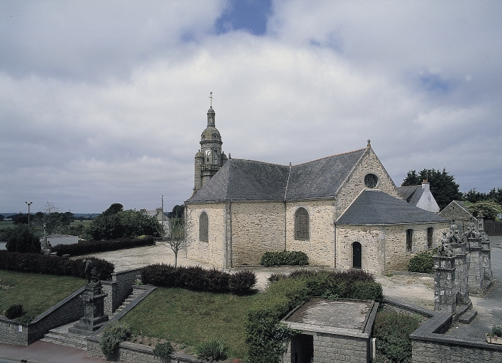 Église paroissiale Saint-Pierre-aux-Liens (Arzano)