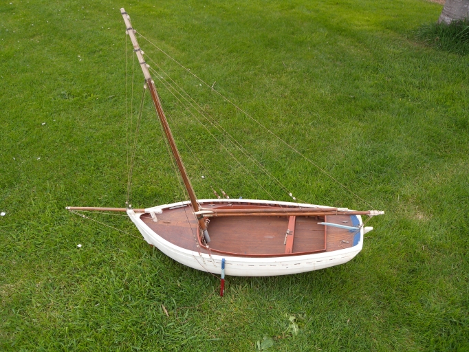 Maquette de bateau de pêche : homardier