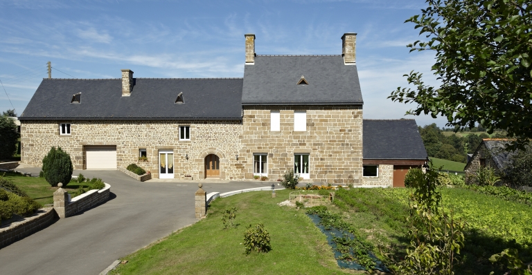 Maison de prêtre, Linoguais (Le Ferré)