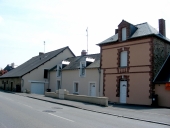 Alignement de maisons, 83 avenue Général de Gaulle (Bruz)