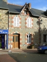 Maison, 10 place de l'Eglise (Miniac-Morvan)