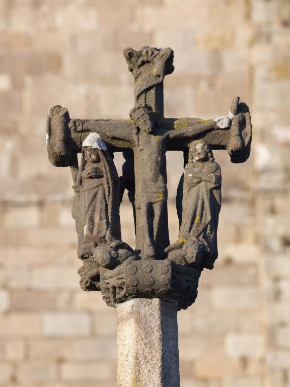 Calvaire du cimetière de l'église Saint-Yves (Minihy-Tréguier)