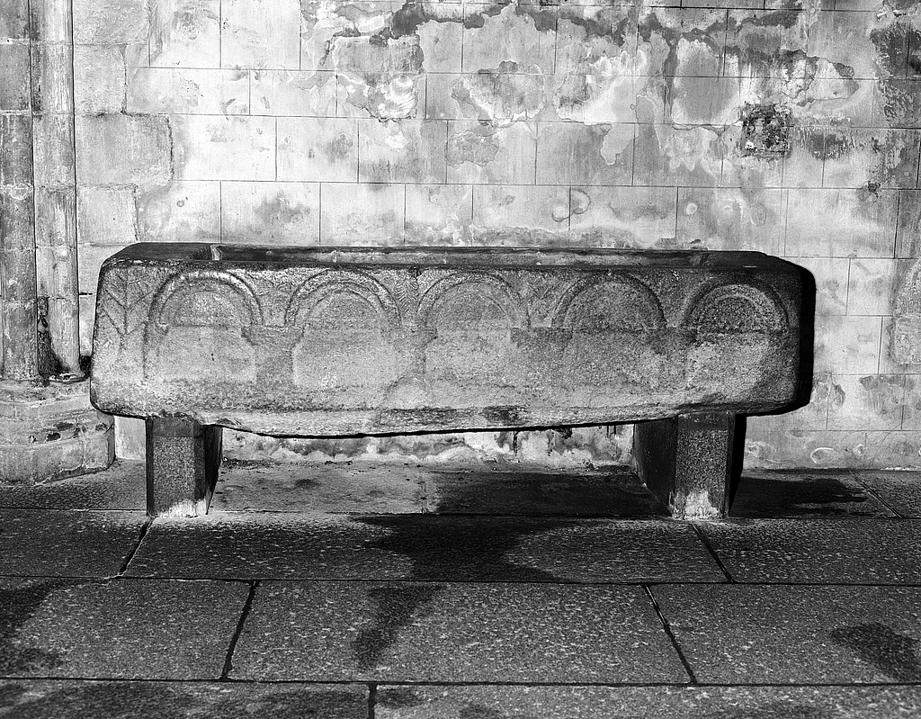 Sarcophage : dit de Conan Mériadec, cathédrale de Saint-Paul-Aurélien (Saint-Pol-de-Léon)