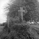 Croix de chemin, au sud de Locqueltas (Locqueltas)