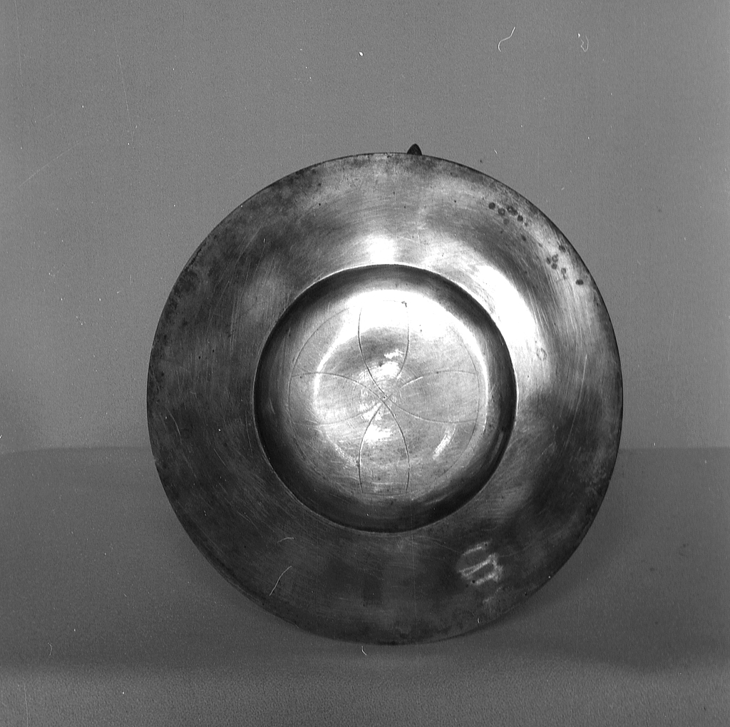 Patène, église paroissiale Notre-Dame (Locmaria-Grand-Champ)