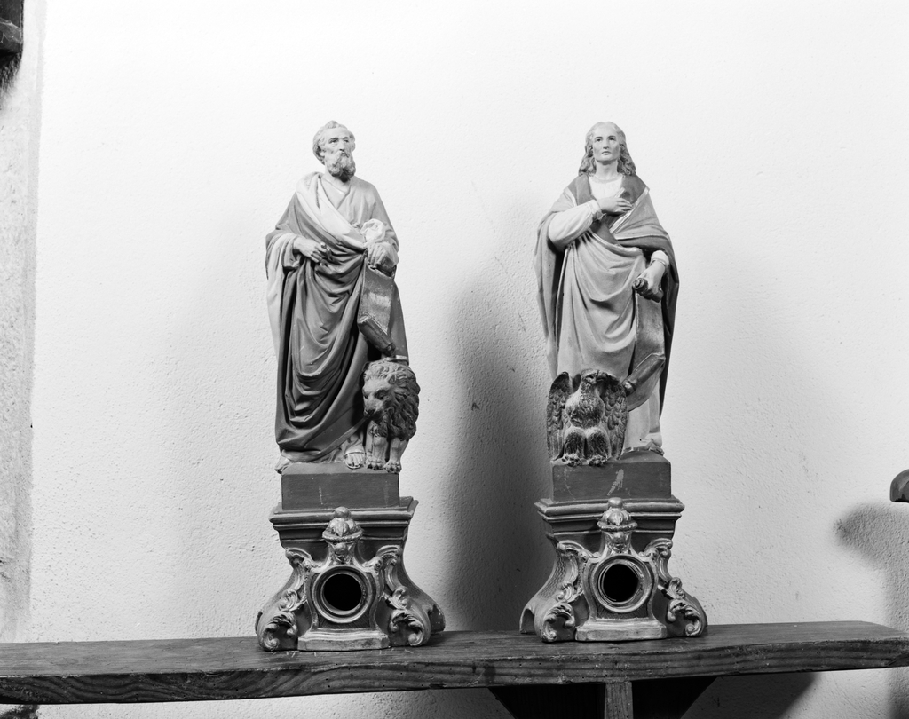 4 statues (statuettes) : saint Mathieu, saint Luc, saint Marc, saint Jean, chapelle Saint-Aubin (Pont-Scorff)