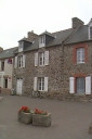 Maison, 2 place de l'Eglise (Le Vivier-sur-Mer)