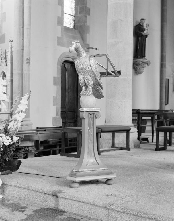 Lutrin (aigle lutrin), église paroissiale Saint-Pierre (Arradon)