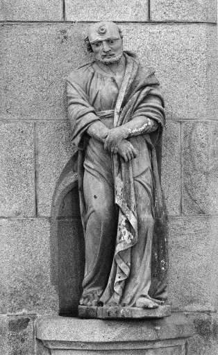 Ensemble de deux statues d'apôtres