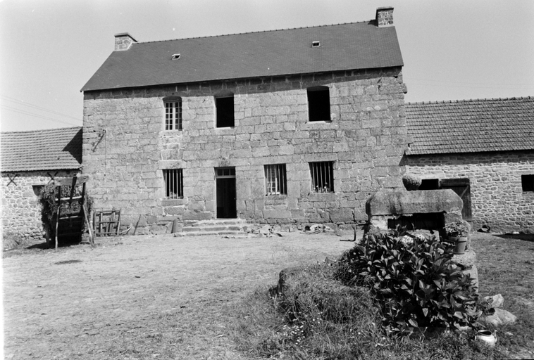 Ferme, Boval (Kergrist-Moëlou)
