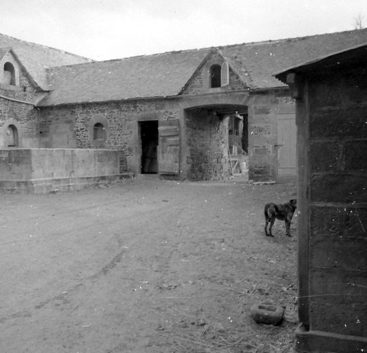 Ferme, rue de la Ville-Angevin (Pordic)