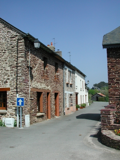 Maisons, 1-3 rue de la Vieille Forge (Monterfil)