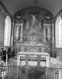 Autel, retable, tabernacle, gradins d'autel (2) (autel tombeau, retable architecturé à niche, maître-autel), église paroissiale Saint-Pierre (Pleudaniel)