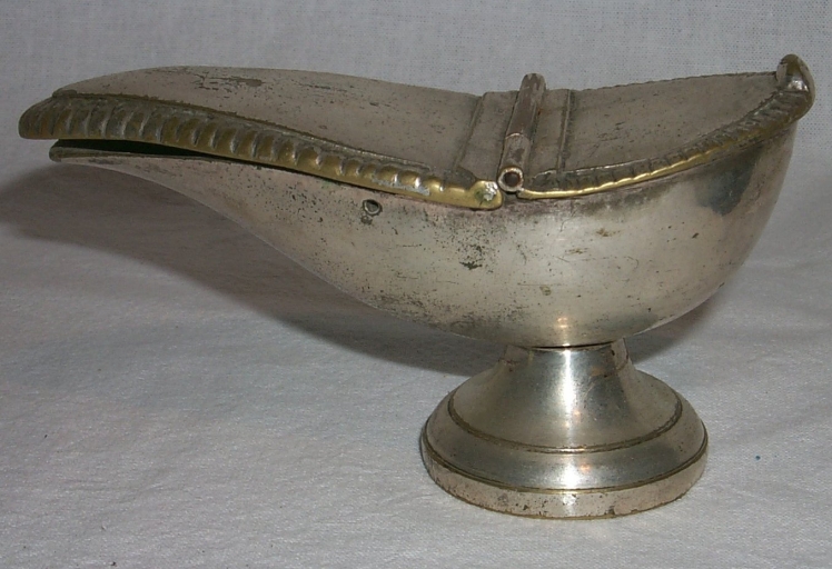 Navette à encens
