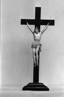 Croix d'autel : Christ en croix, église paroissiale Saint-Mahouarn (Plomodiern)