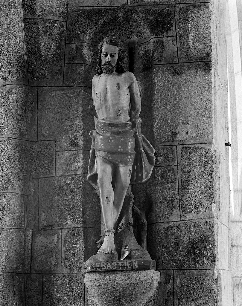Statue (d'applique, petite nature) : saint Sébastien, église Saint-Mélar (Meilars)