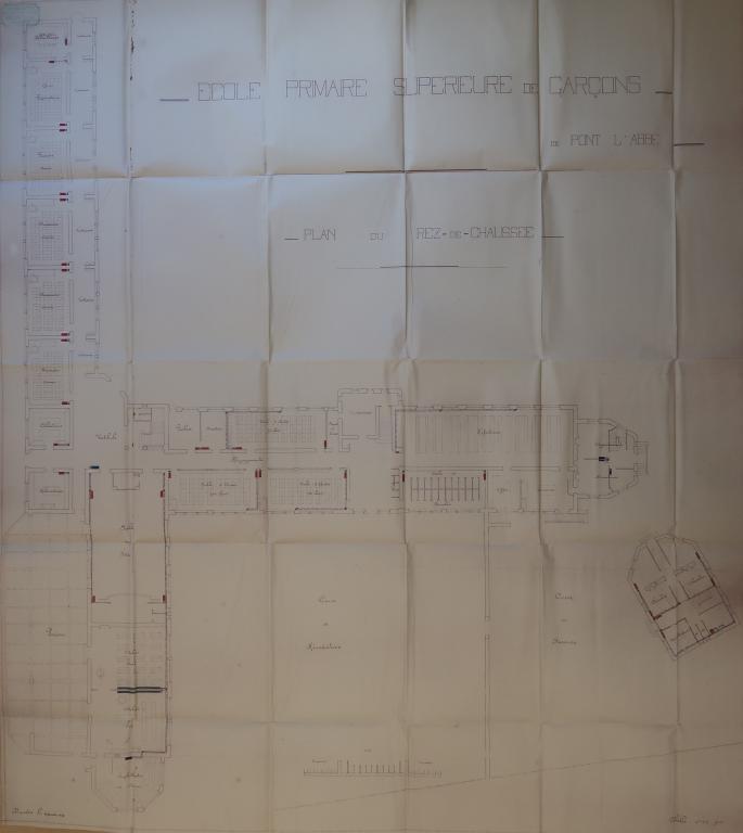 Bâtiments de l'ancienne école primaire supérieure, lycée Laënnec, 61 rue du Lycée (Pont-L'Abbé)