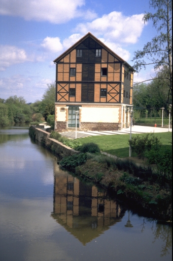 Tannerie Brisou, actuellement immeuble à logements, pont Saint-Martin (Rennes)