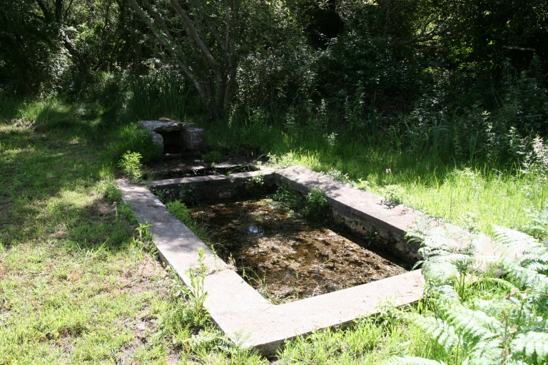 Fontaine et lavoir, Montourgard (Crozon)