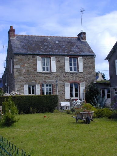 Maison, 10 rue des Préaux (Saint-Briac-sur-Mer)