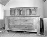 Meuble de sacristie (buffet), chapelle Saint-They (Cléden-Cap-Sizun)
