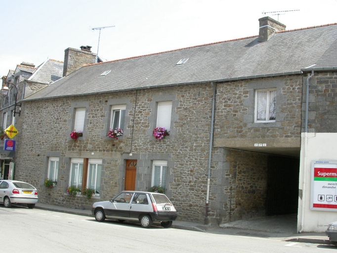 Maison, 6-4-2 Rue du Général de Gaulle (Plerguer)