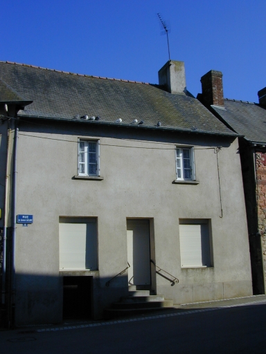 Maison, 8 rue Général Leclerc (Domalain)