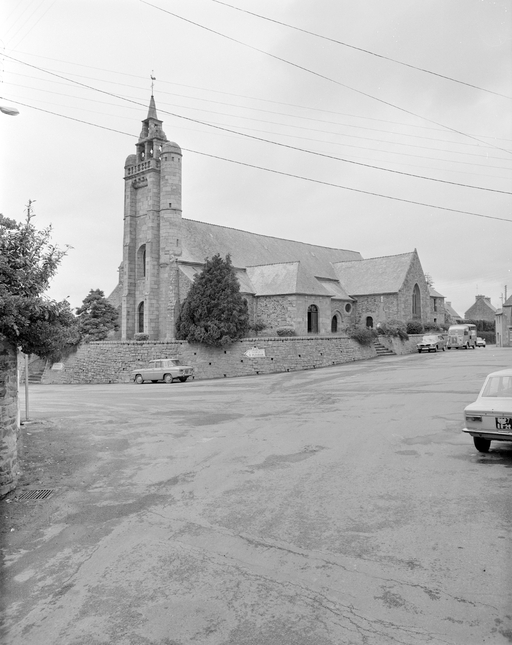 Eglise paroissiale Saint-Pierre (Pleudaniel)