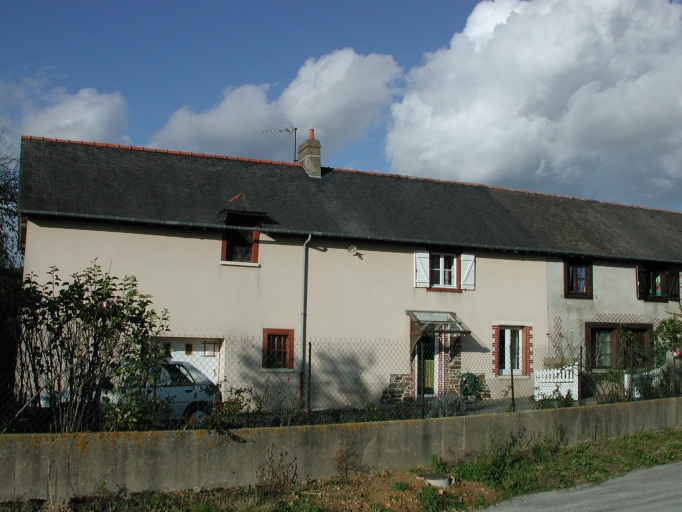 Ferme, près de Montgerval (La Mézière)