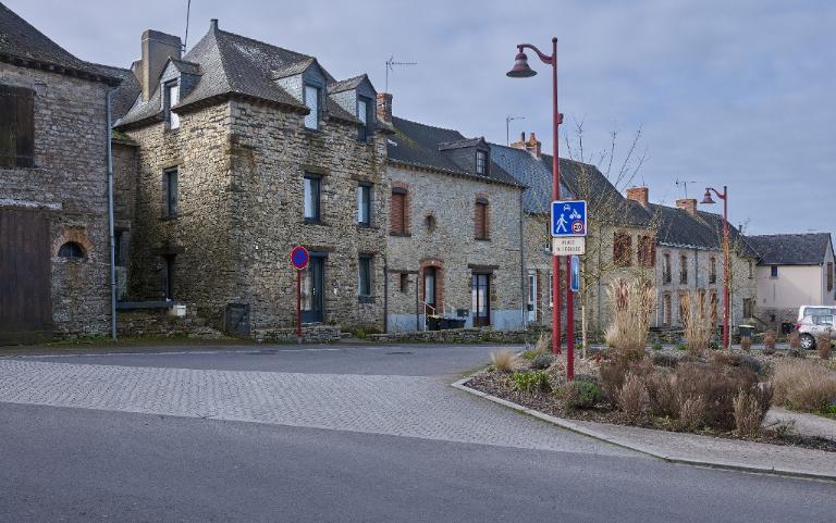 Les maisons et fermes de la commune de Poligné