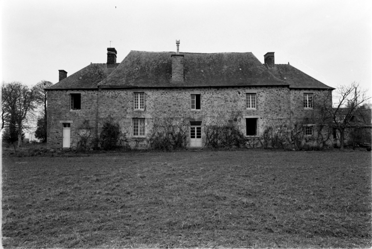 Presbytère (Plumaugat)