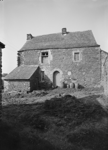 Ensemble de 3 maisons, Kerdivoal (Cléden-Poher)