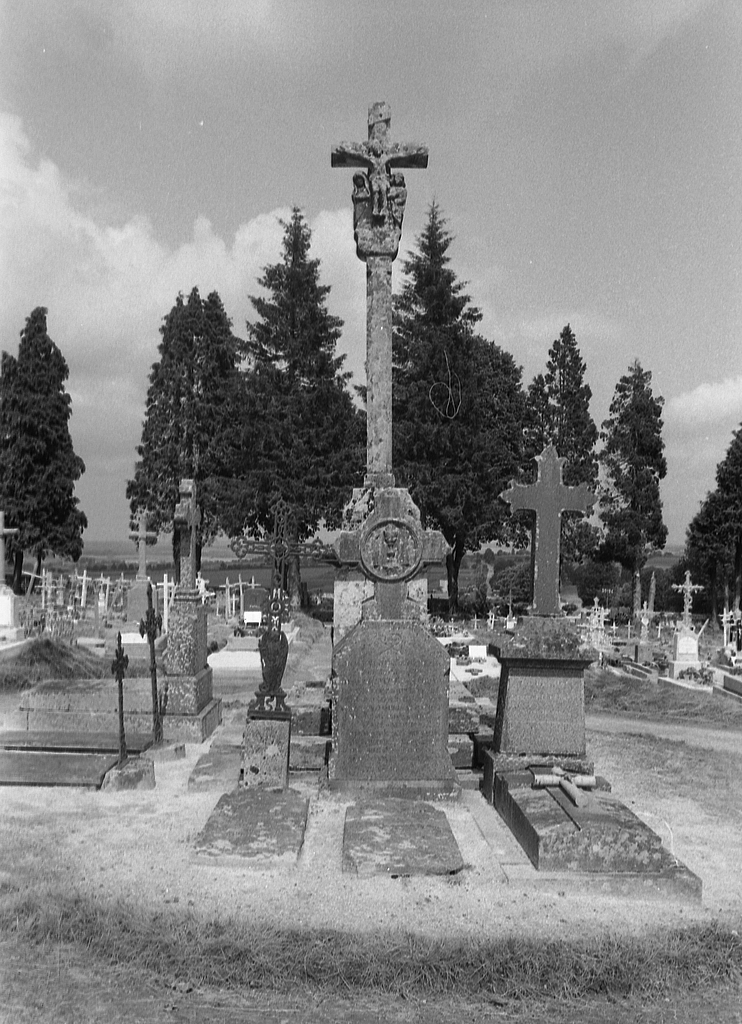 Croix de cimetière (Cléguérec)